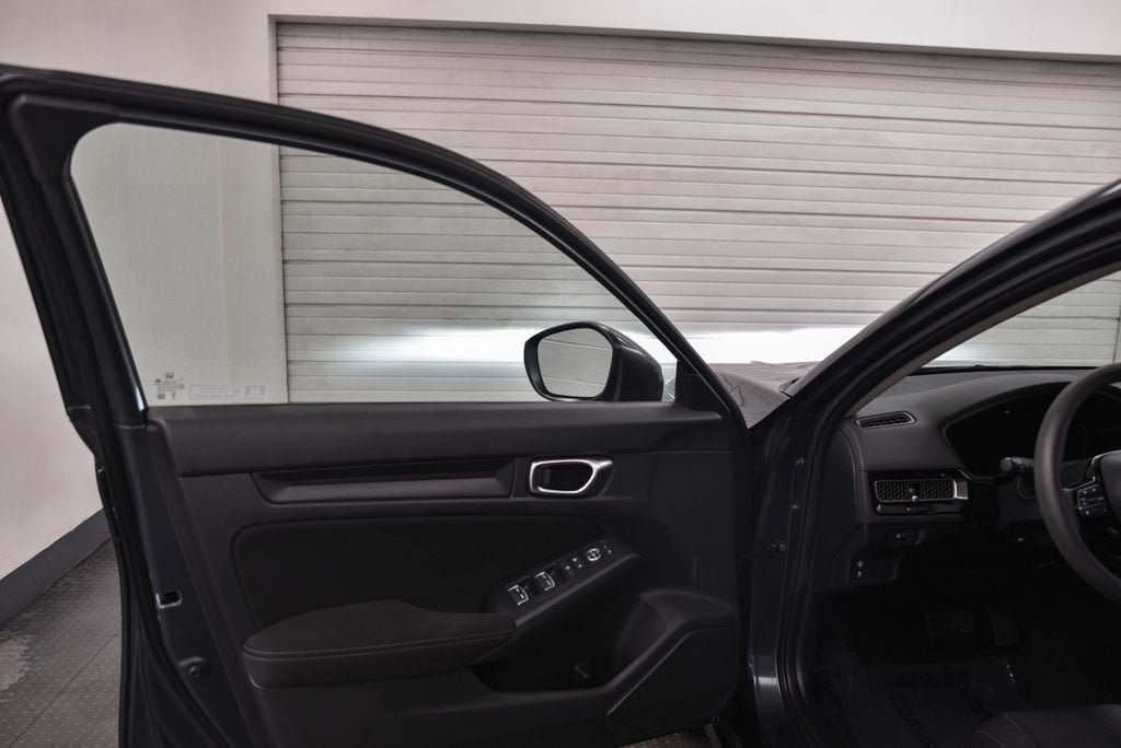 2023 Honda Civic Hatchback LX