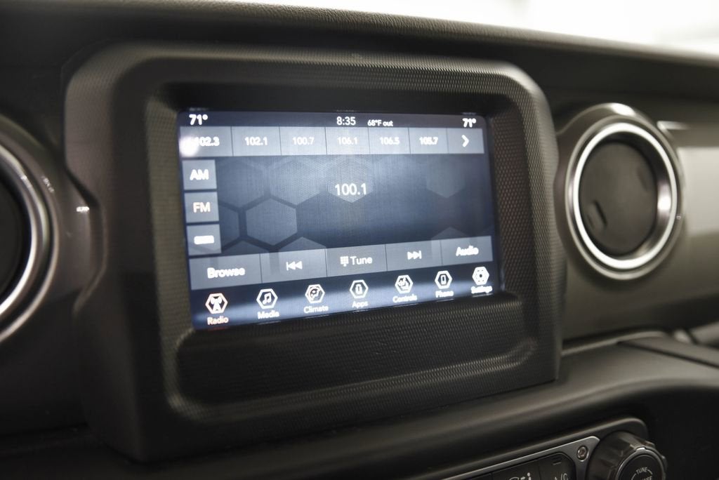 2021 Jeep Gladiator Overland