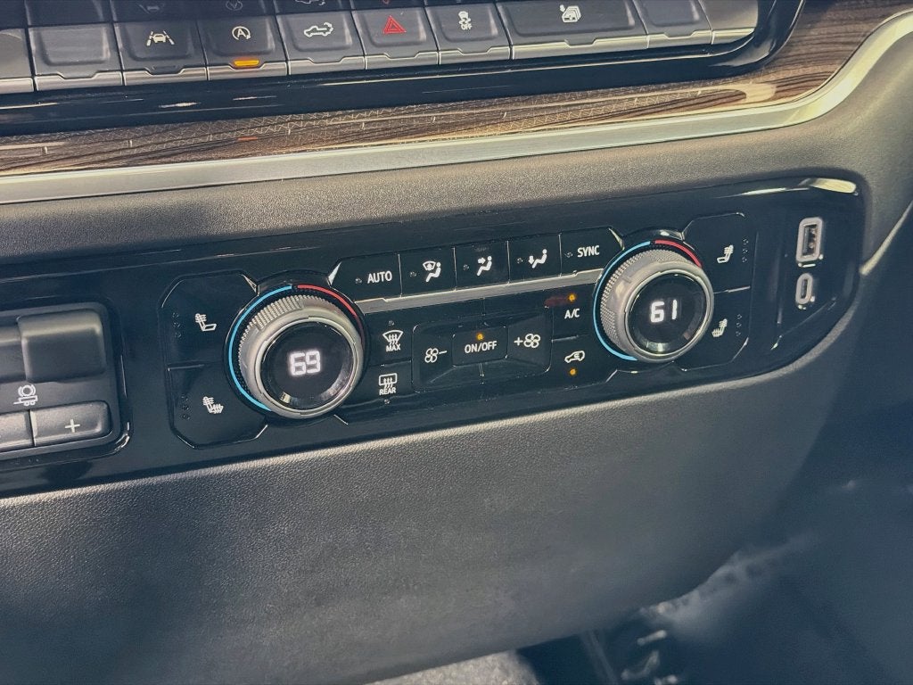 2025 Chevrolet Silverado 1500 LT (2FL)