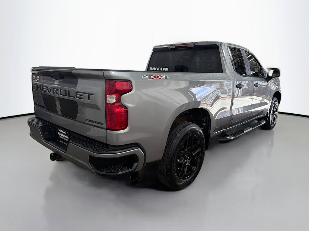 2023 Chevrolet Silverado 1500 Custom