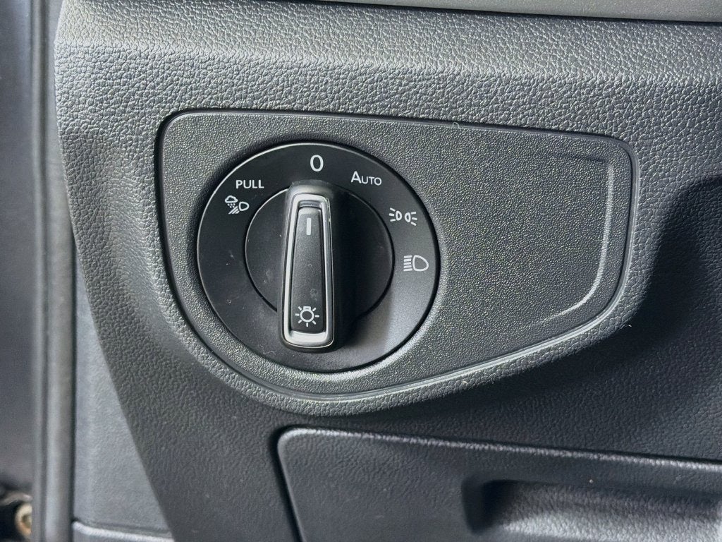 2022 Volkswagen Atlas 2.0T SE w/Technology