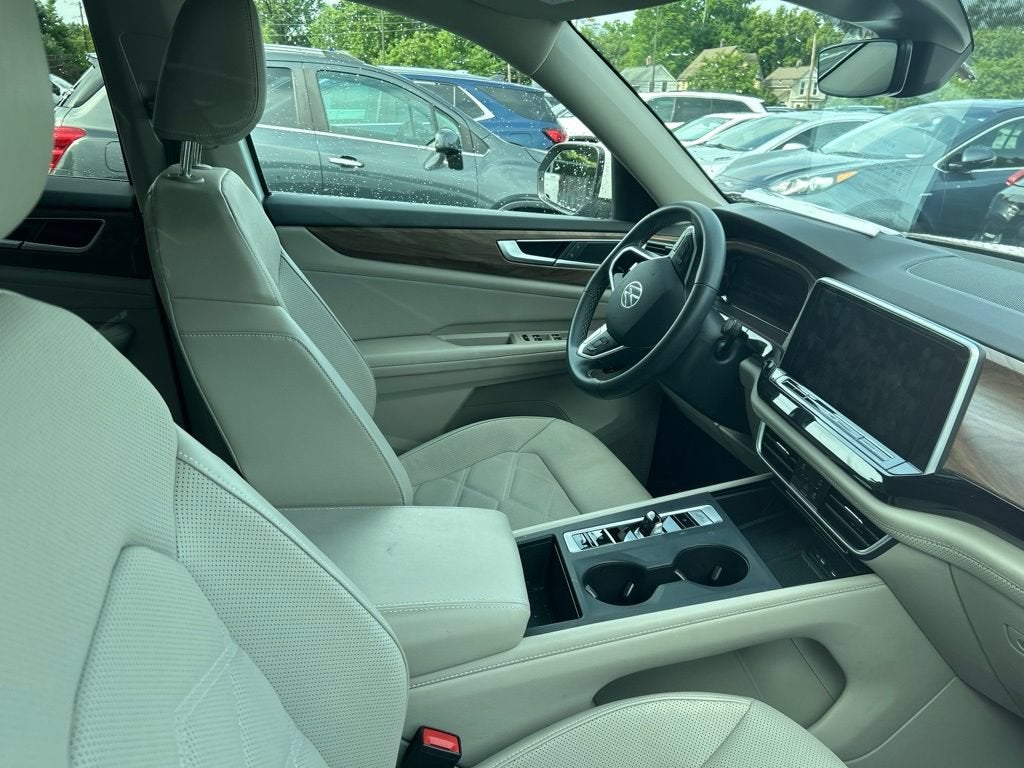 2024 Volkswagen Atlas 2.0T SE