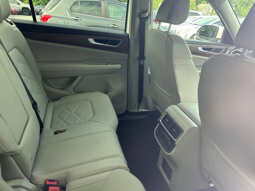 2024 Volkswagen Atlas 2.0T SE