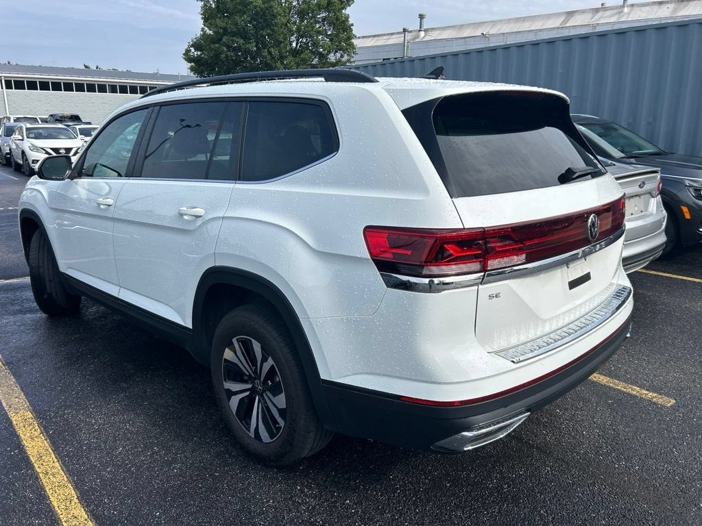 2024 Volkswagen Atlas 2.0T SE