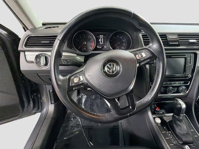 2018 Volkswagen Passat 2.0T SE