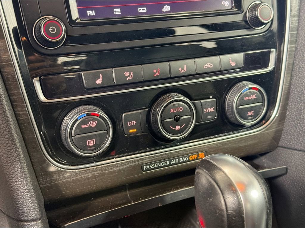 2018 Volkswagen Passat 2.0T SE