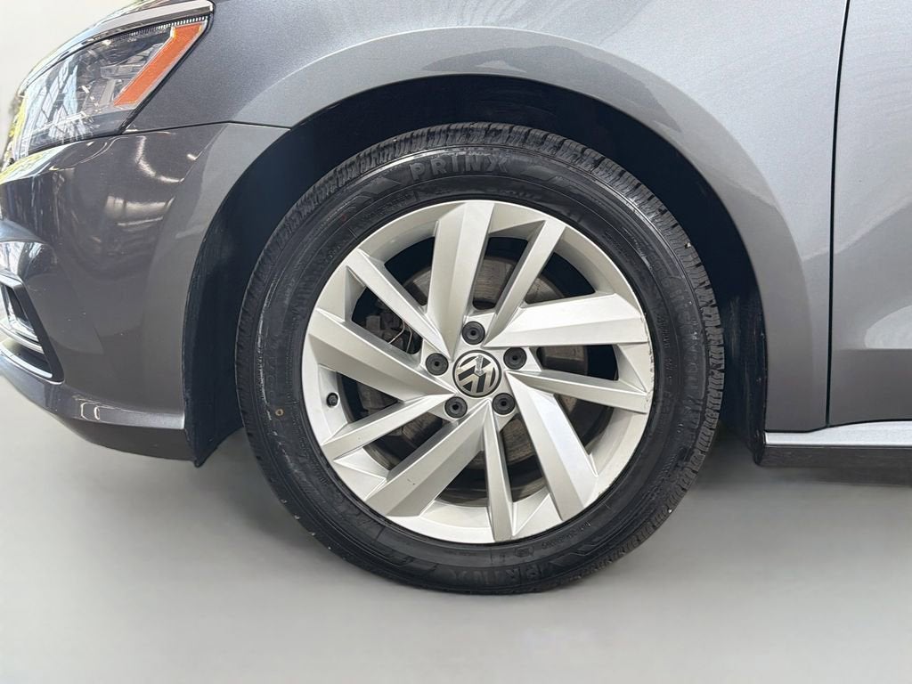 2018 Volkswagen Passat 2.0T SE