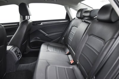 2017 Volkswagen Passat 1.8T SE