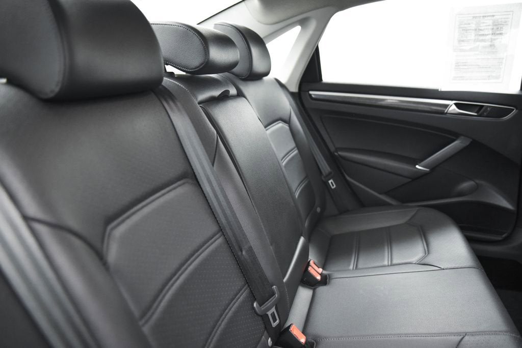 2017 Volkswagen Passat 1.8T SE