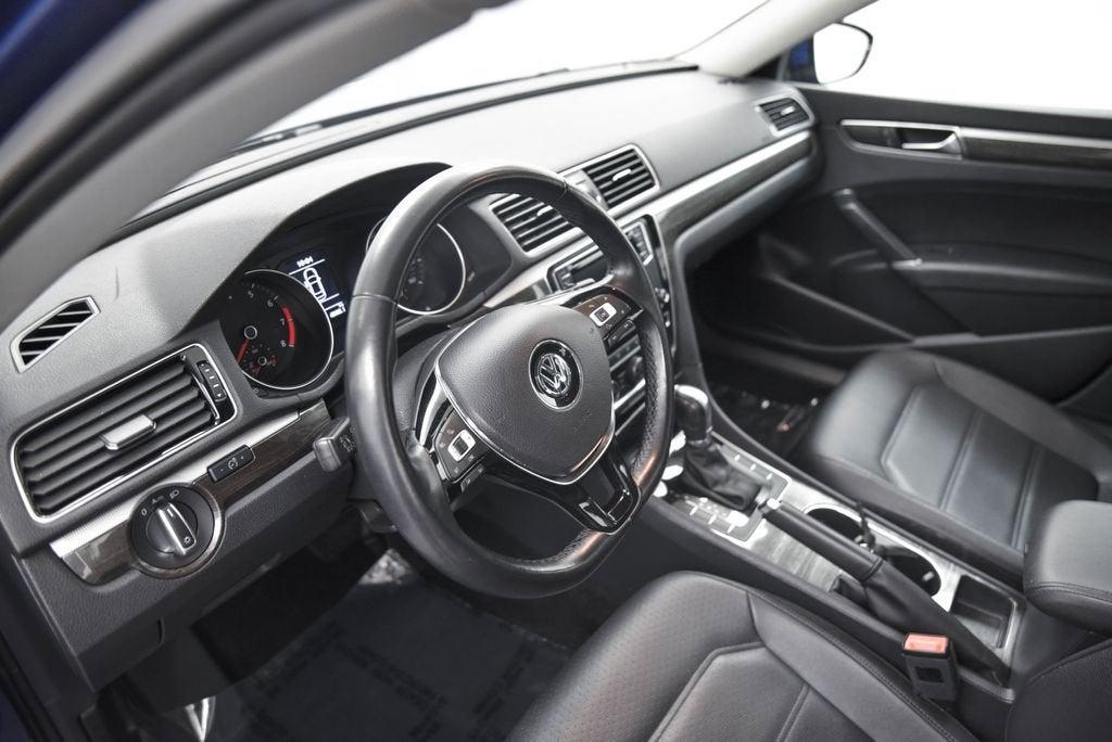 2017 Volkswagen Passat 1.8T SE