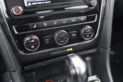 2017 Volkswagen Passat 1.8T SE