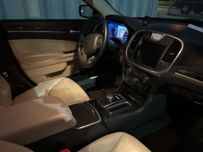 2016 Chrysler 300 Anniversary Edition