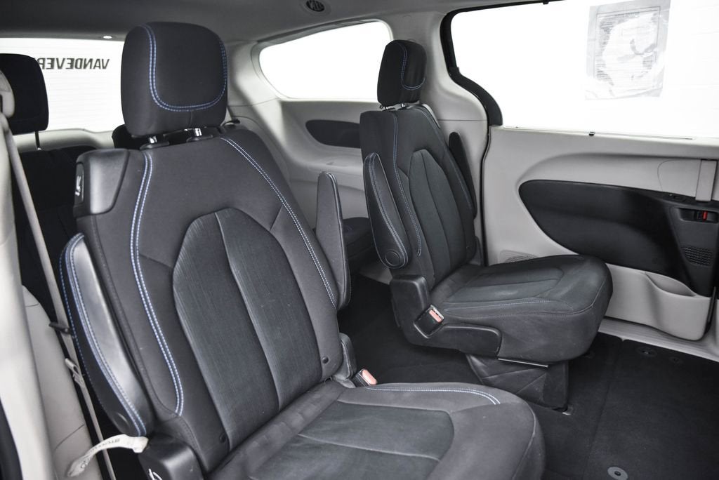 2021 Chrysler Pacifica Touring