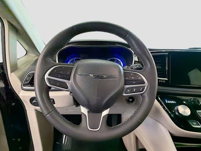2023 Chrysler Pacifica Hybrid Limited