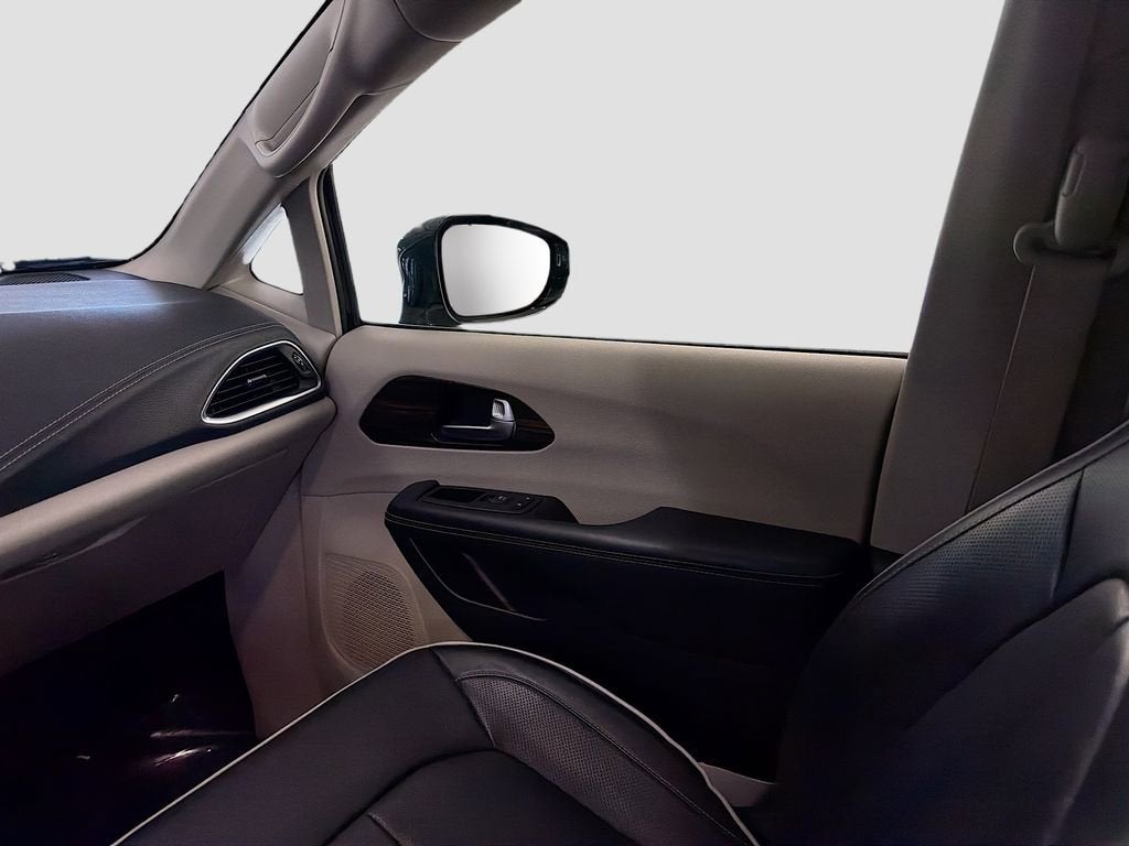 2023 Chrysler Pacifica Hybrid Limited