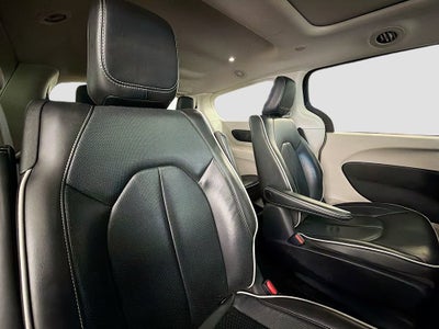 2023 Chrysler Pacifica Hybrid Limited