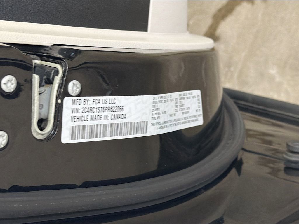 2023 Chrysler Pacifica Hybrid Limited