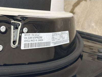 2023 Chrysler Pacifica Hybrid Limited