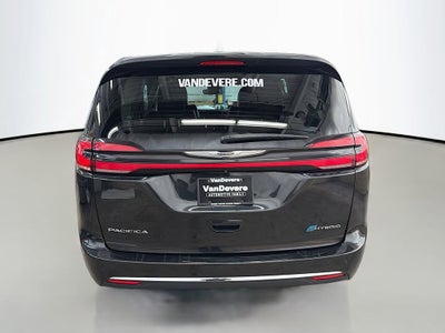 2023 Chrysler Pacifica Hybrid Limited