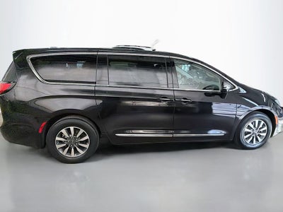 2023 Chrysler Pacifica Hybrid Limited