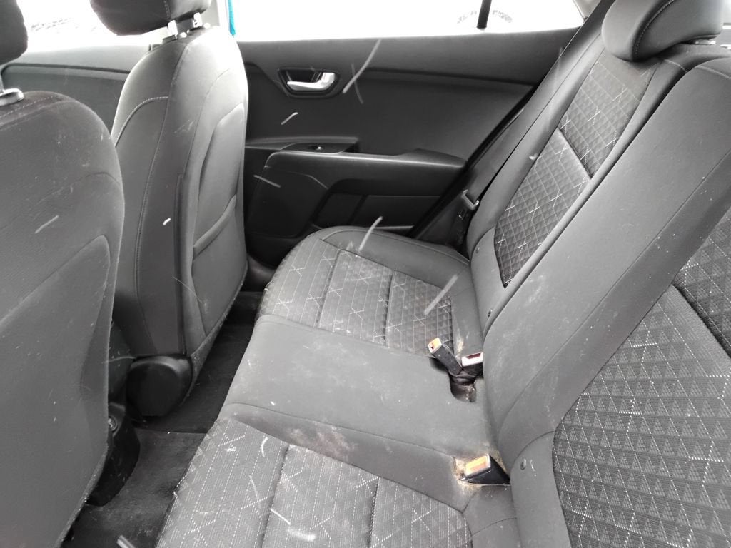 2022 Kia Rio 5-Door S