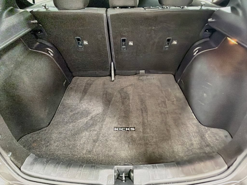 2020 Nissan Kicks SV