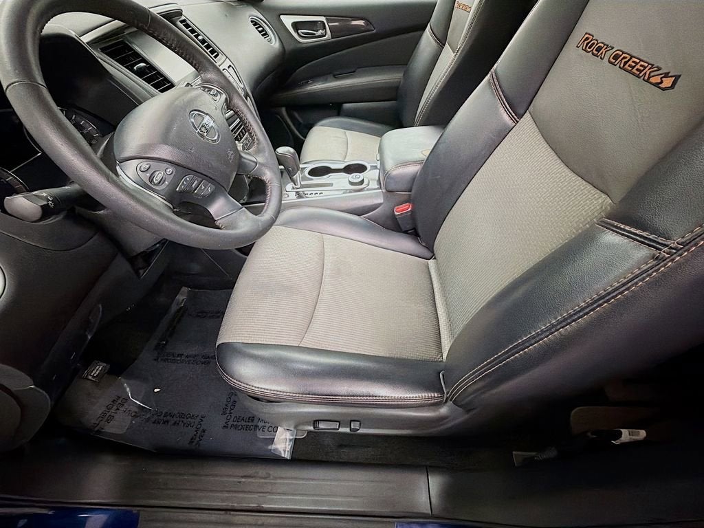 2019 Nissan Pathfinder SV