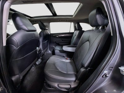 2024 Toyota Highlander Hybrid Platinum