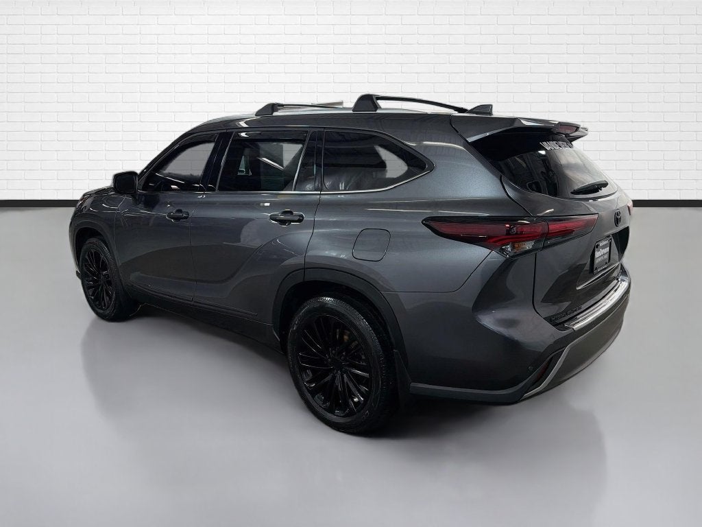2024 Toyota Highlander Hybrid Platinum