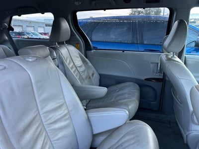 2014 Toyota Sienna XLE