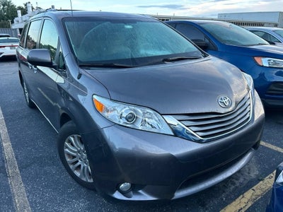 2014 Toyota Sienna XLE