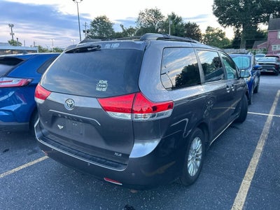 2014 Toyota Sienna XLE