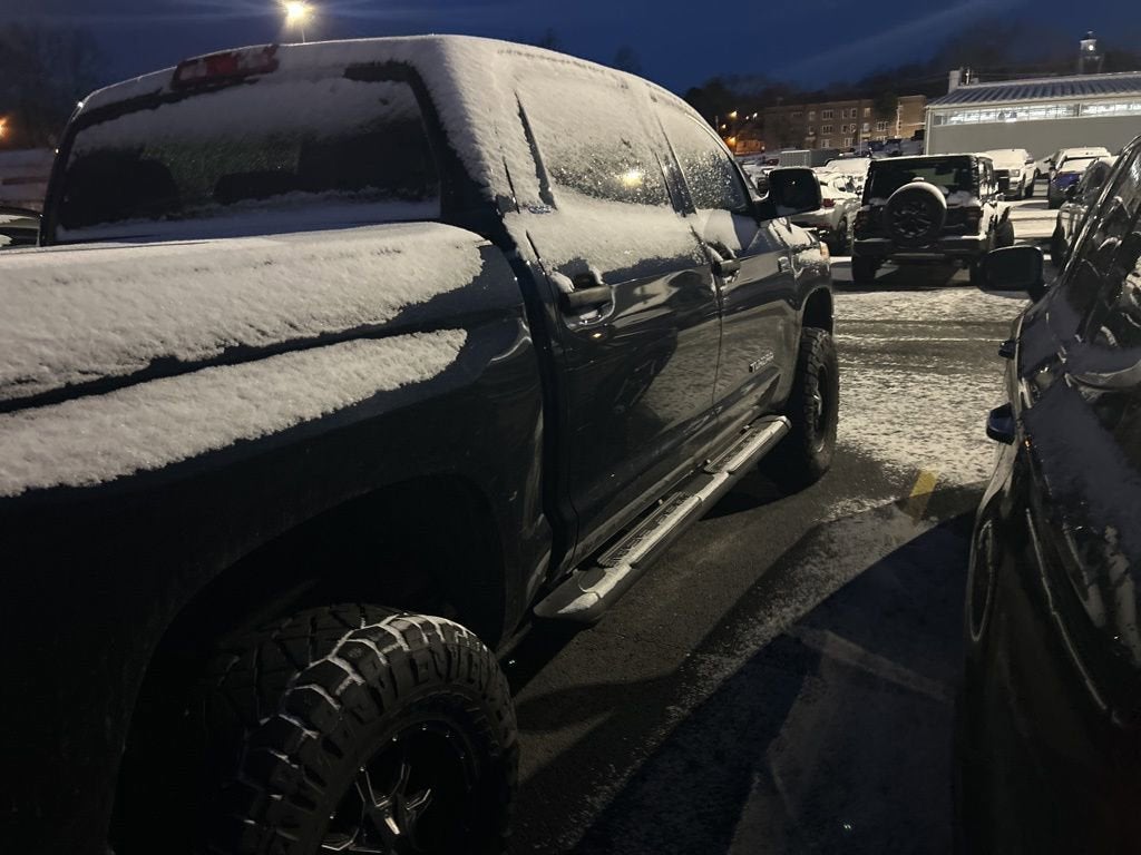 2016 Toyota Tundra 4WD Truck SR5