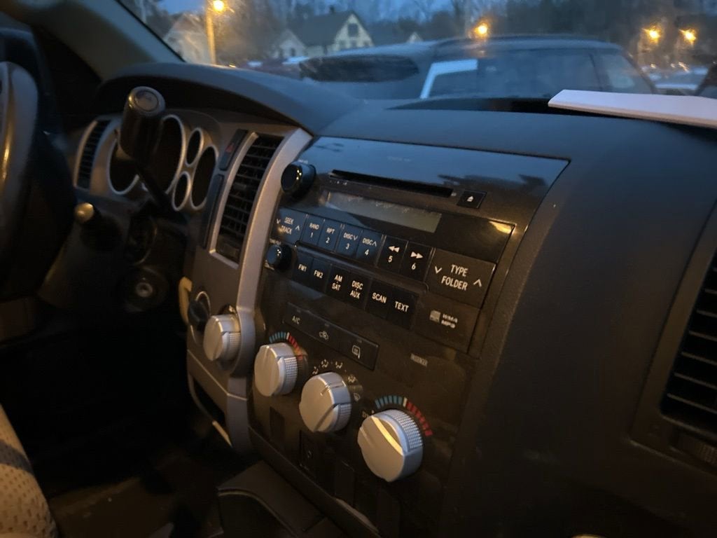 2012 Toyota Tundra 4WD Truck GRADE