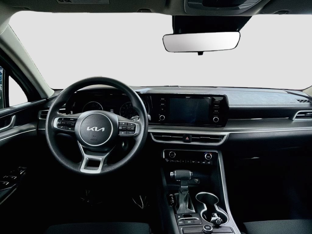 2022 Kia K5 LX
