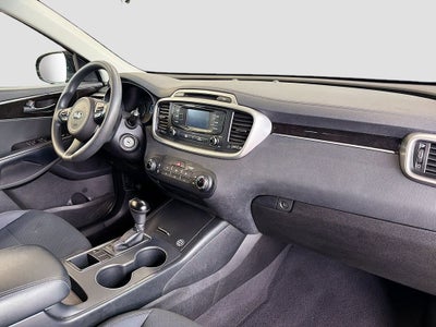2018 Kia Sorento L