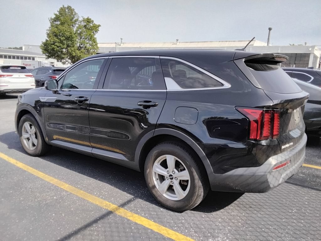 2023 Kia Sorento LX