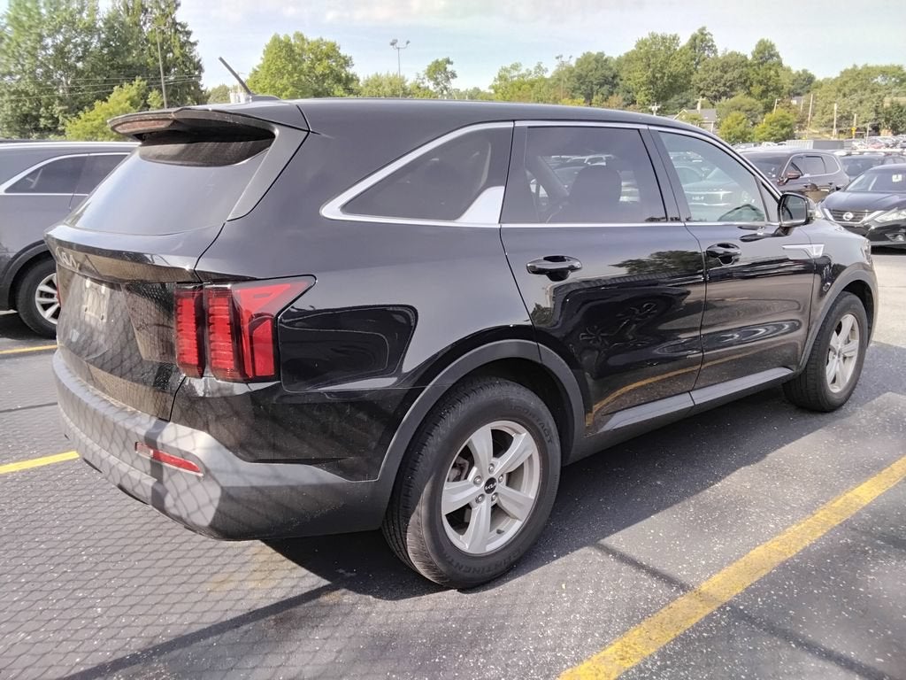 2023 Kia Sorento LX