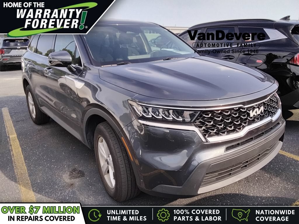2022 Kia Sorento LX