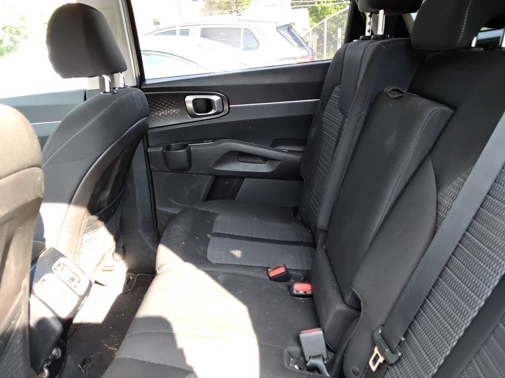 2022 Kia Sorento LX