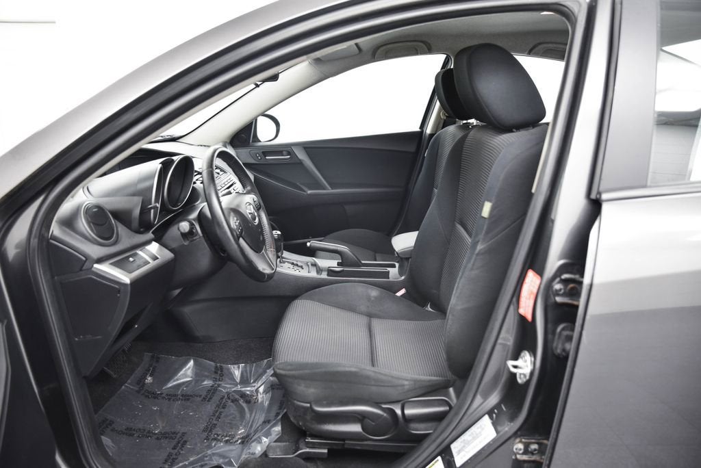 2013 Mazda Mazda3 i Touring