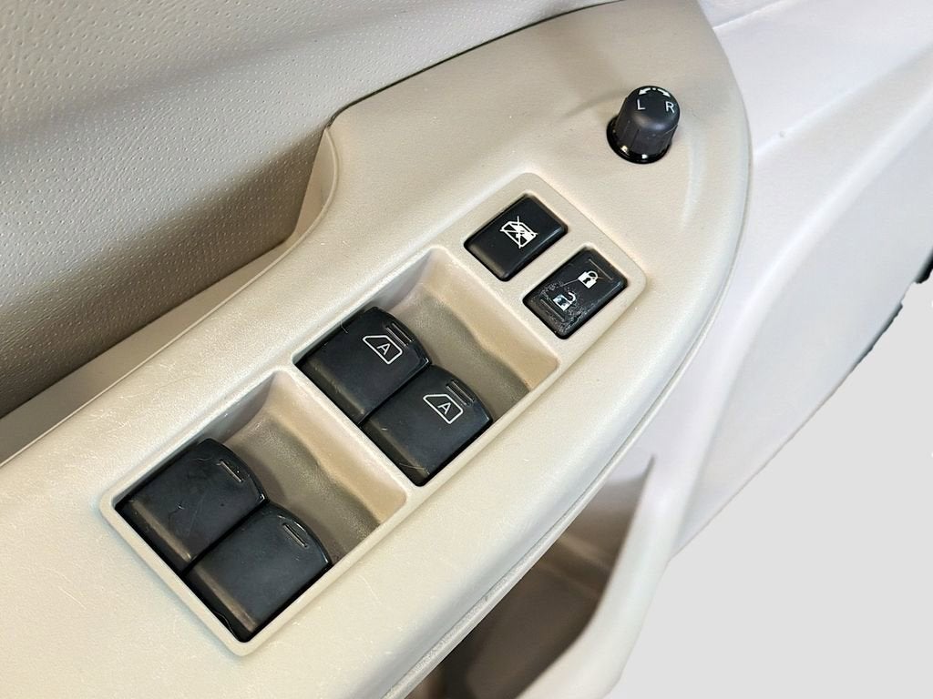 2015 Nissan Quest SV