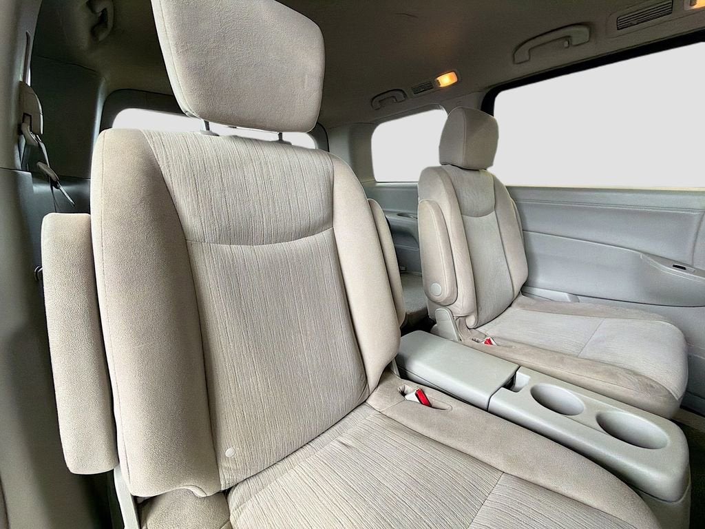 2015 Nissan Quest SV