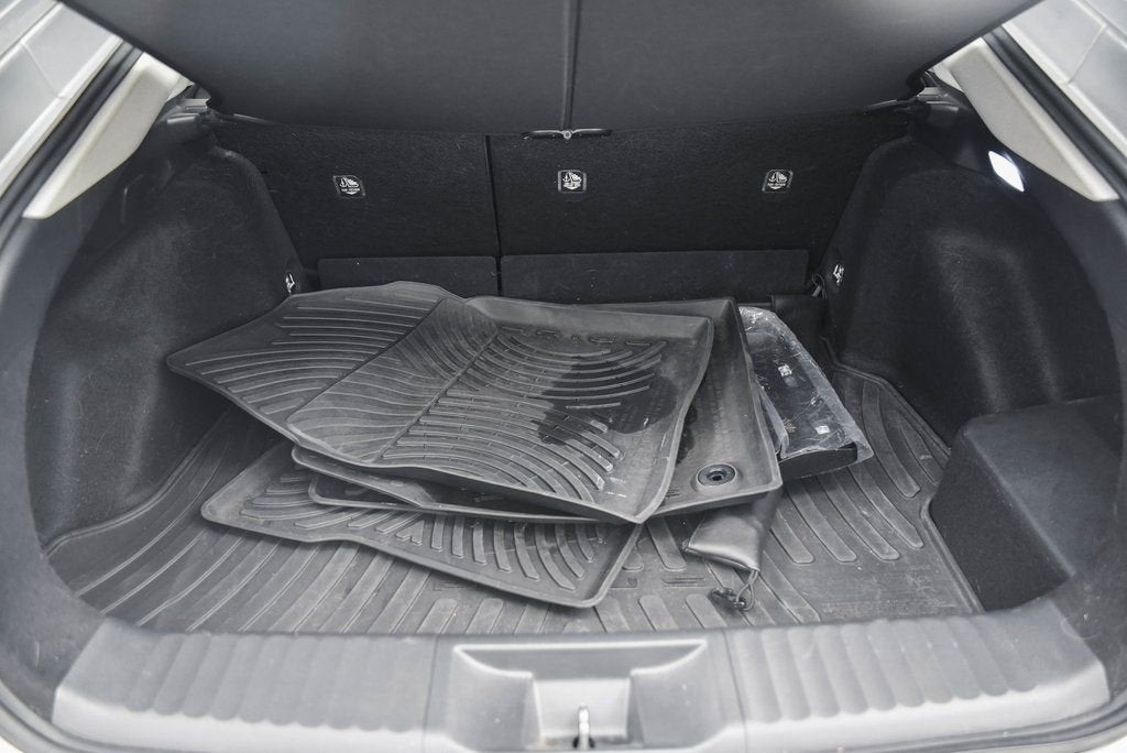 2023 Toyota Prius LE