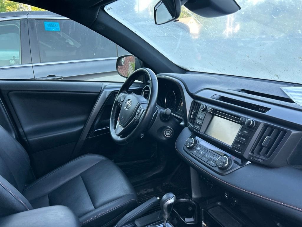 2018 Toyota RAV4 SE
