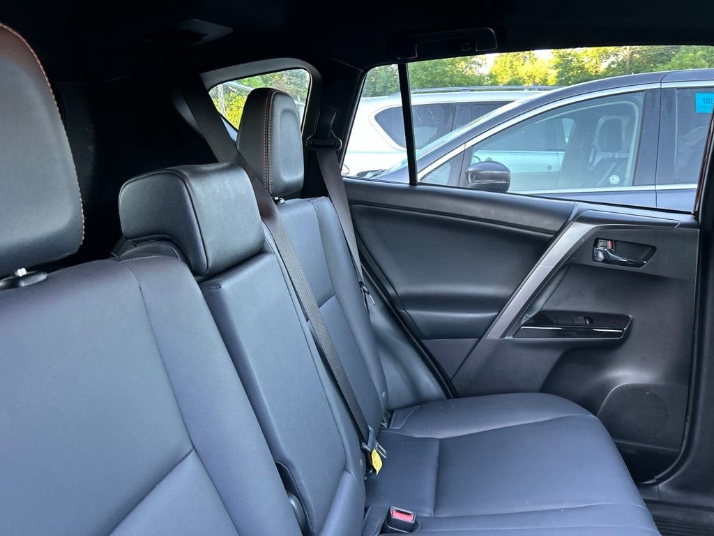2018 Toyota RAV4 SE