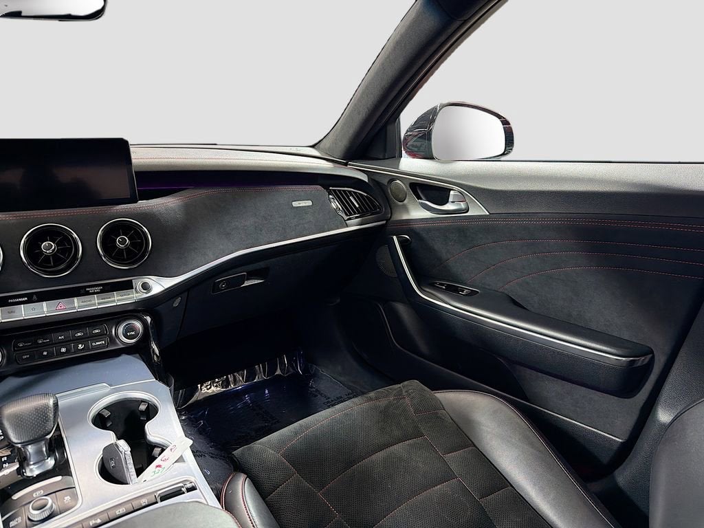 2023 Kia Stinger GT2