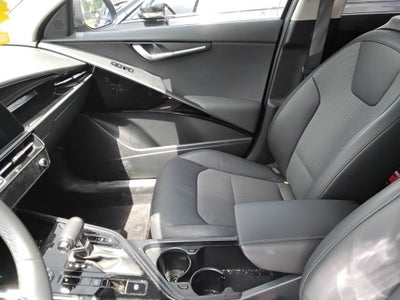 2024 Kia Niro EX