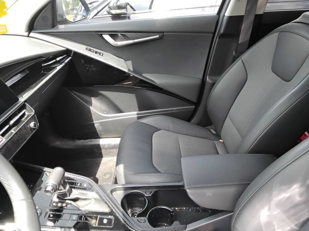2024 Kia Niro EX