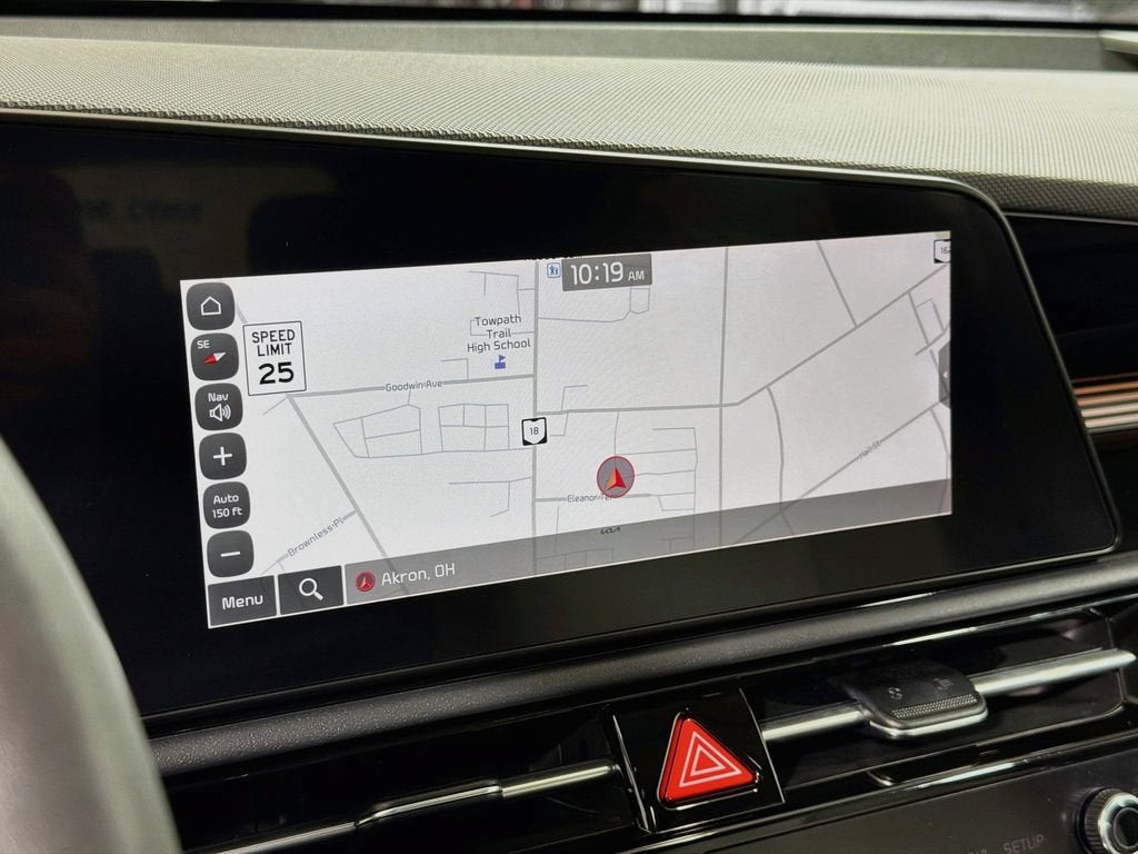 2024 Kia Niro SX
